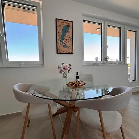 Penthouse-villa Natura Daire